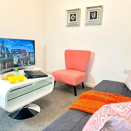 Walnut Flats-F5, Stylish 1-Bedroom - Parking, Netflix, Wifi - Close To Oxford, Bicester & Blenheim Palace Kidlington Εξωτερικό φωτογραφία