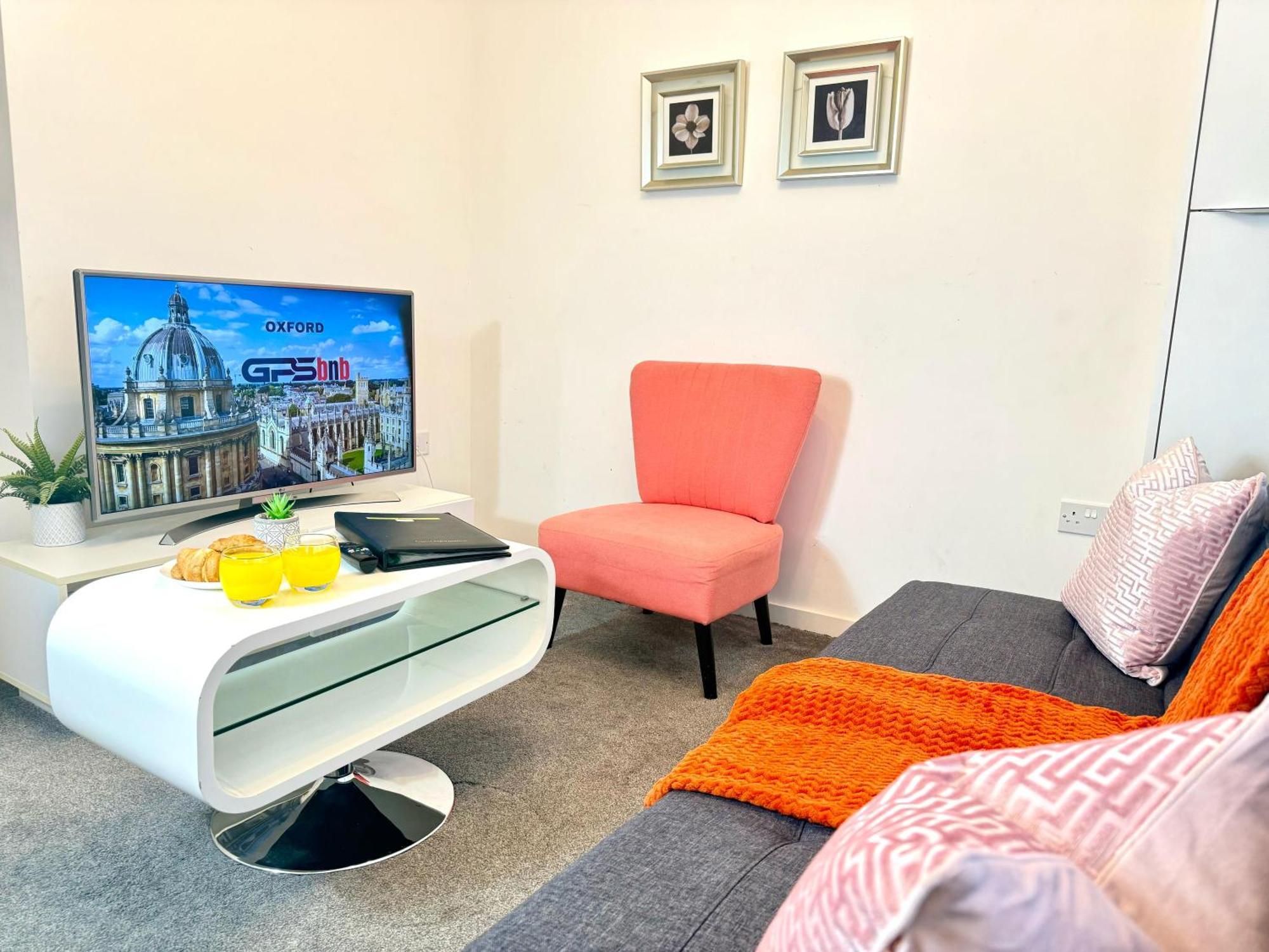 Walnut Flats-F5, Stylish 1-Bedroom - Parking, Netflix, Wifi - Close To Oxford, Bicester & Blenheim Palace Kidlington Εξωτερικό φωτογραφία