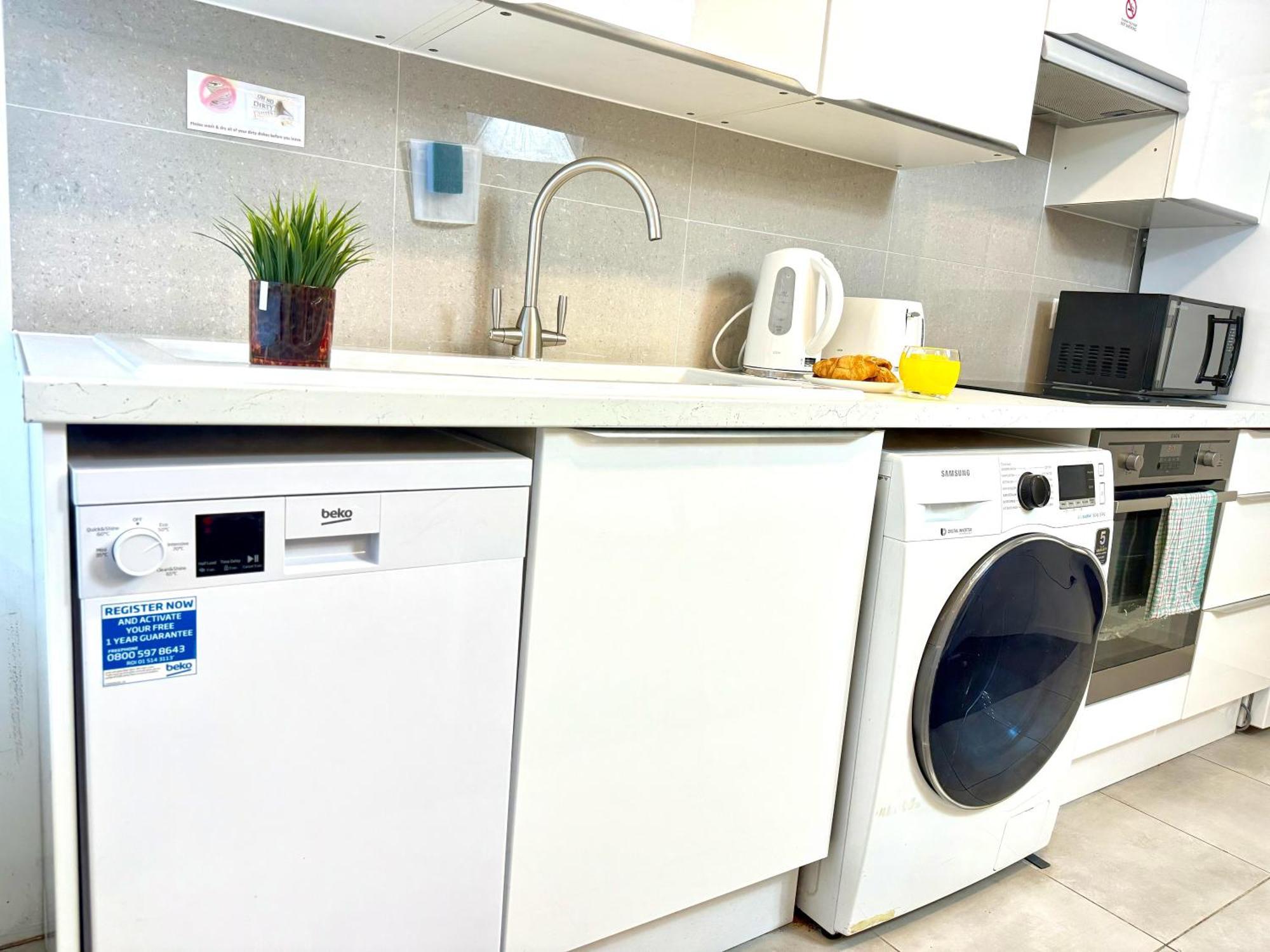 Walnut Flats-F5, Stylish 1-Bedroom - Parking, Netflix, Wifi - Close To Oxford, Bicester & Blenheim Palace Kidlington Εξωτερικό φωτογραφία