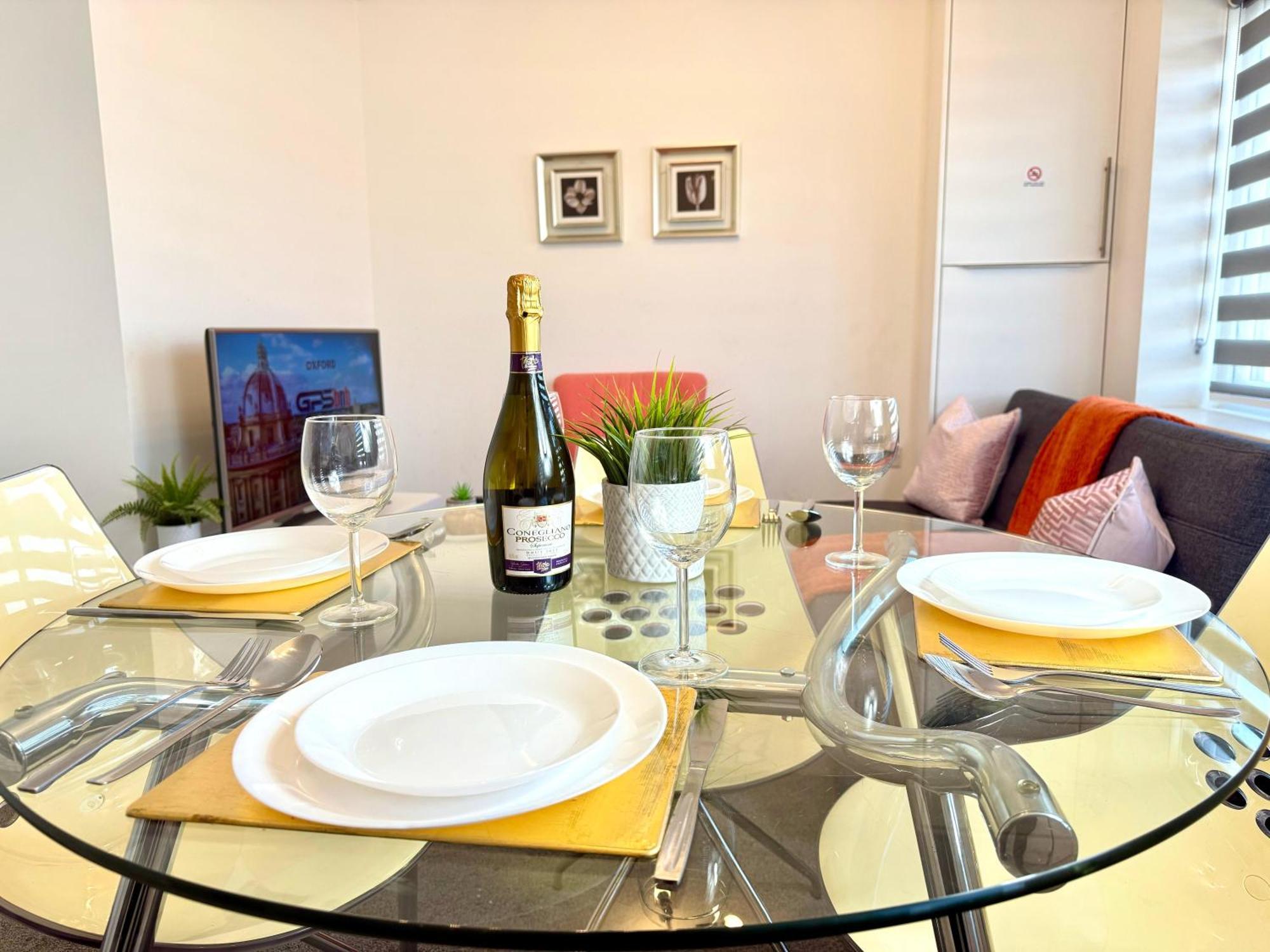 Walnut Flats-F5, Stylish 1-Bedroom - Parking, Netflix, Wifi - Close To Oxford, Bicester & Blenheim Palace Kidlington Εξωτερικό φωτογραφία