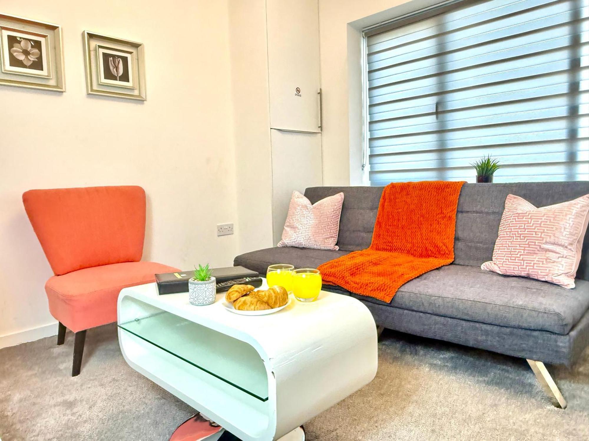 Walnut Flats-F5, Stylish 1-Bedroom - Parking, Netflix, Wifi - Close To Oxford, Bicester & Blenheim Palace Kidlington Εξωτερικό φωτογραφία