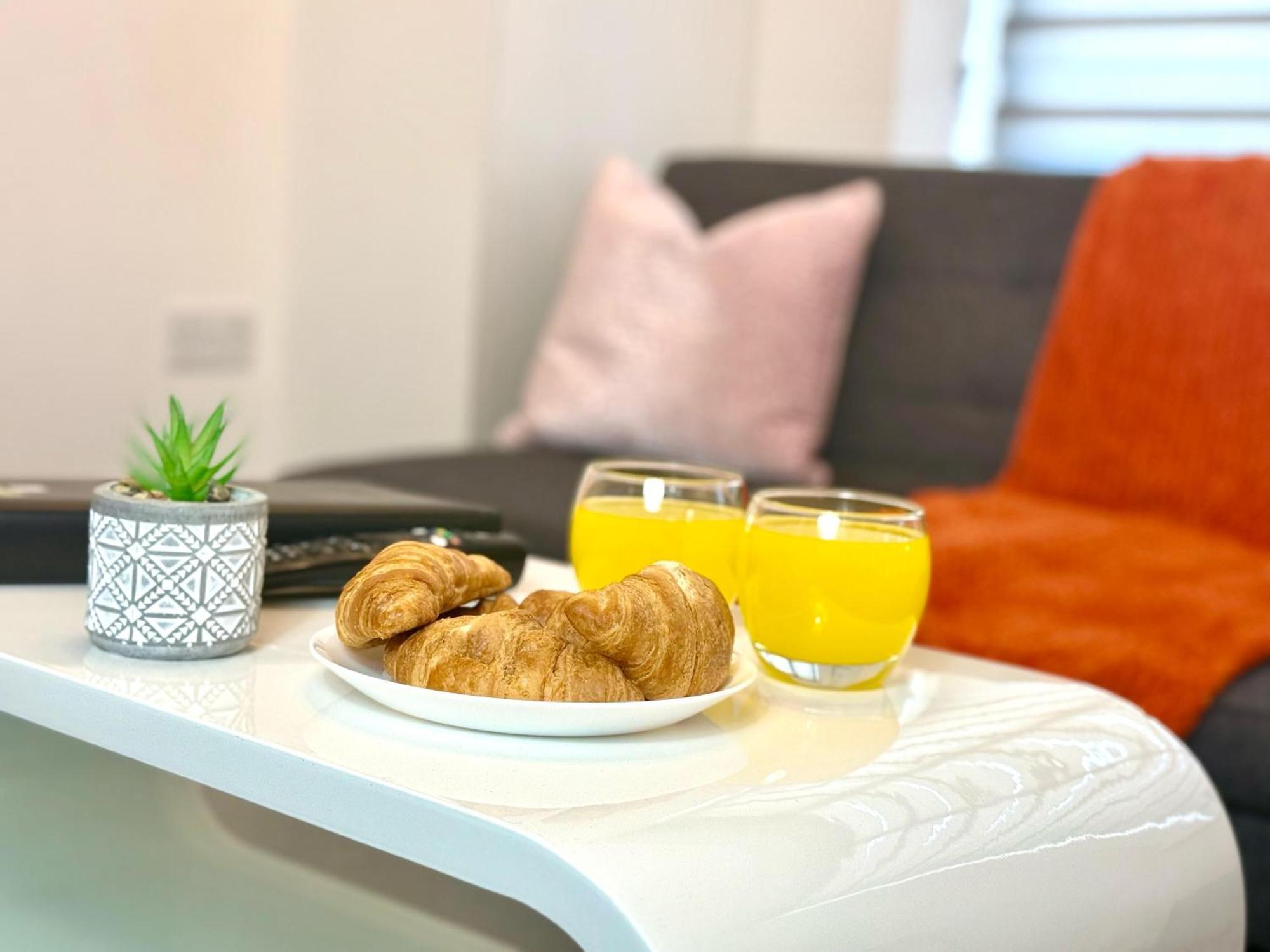 Walnut Flats-F5, Stylish 1-Bedroom - Parking, Netflix, Wifi - Close To Oxford, Bicester & Blenheim Palace Kidlington Εξωτερικό φωτογραφία