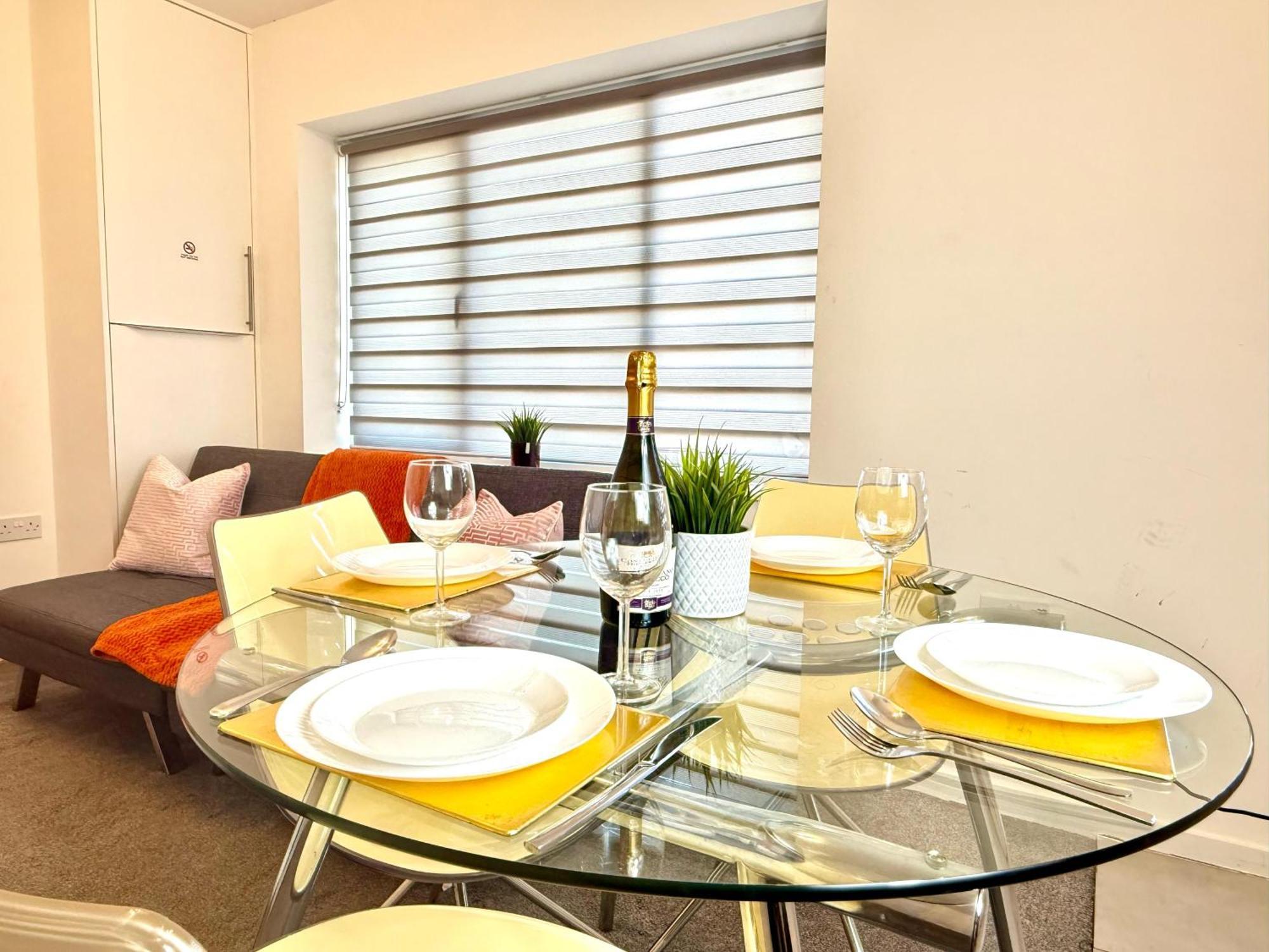 Walnut Flats-F5, Stylish 1-Bedroom - Parking, Netflix, Wifi - Close To Oxford, Bicester & Blenheim Palace Kidlington Εξωτερικό φωτογραφία